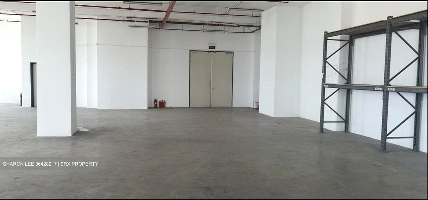 Csi Distribution Centre (D19), Warehouse #538886931